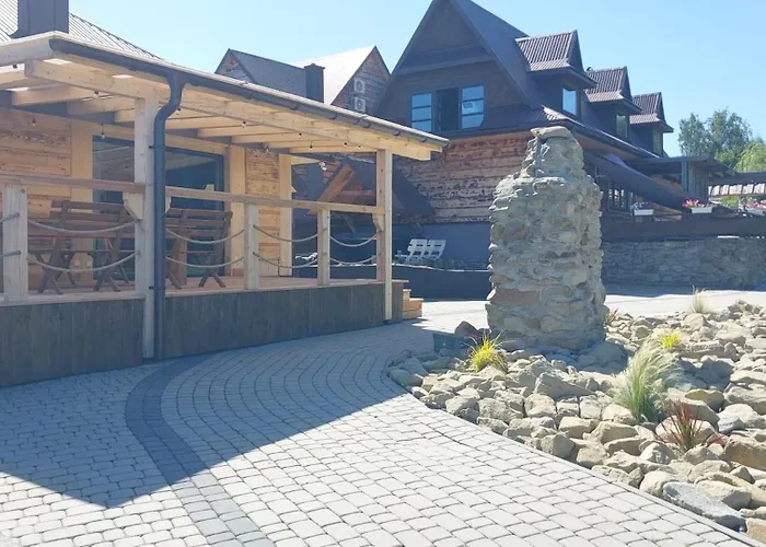 Trzy Kopce * Ropica Polska