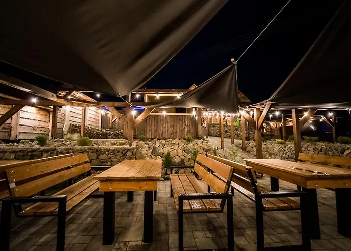 Trzy Kopce * Ropica Polska